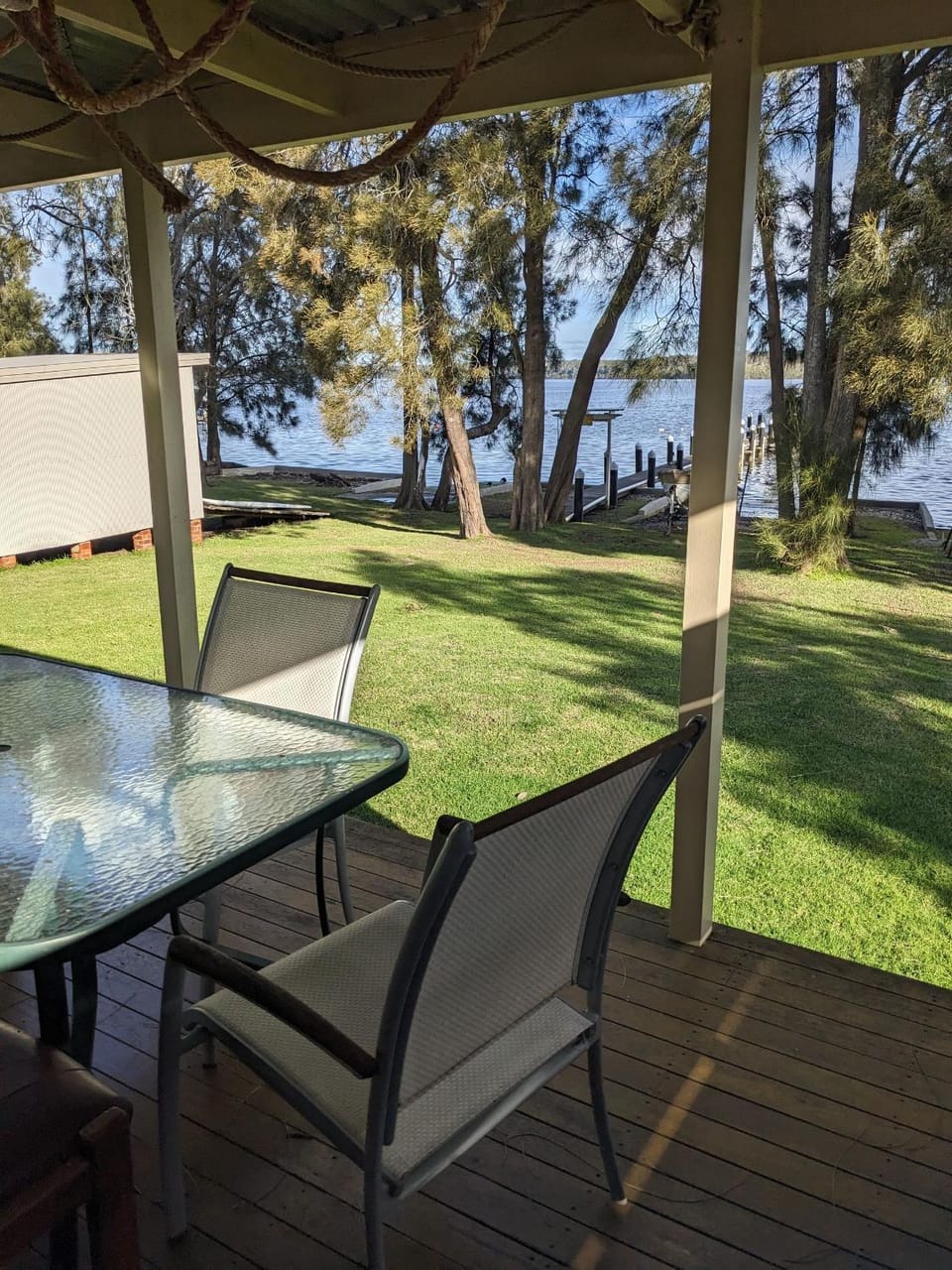 Chill Out at the Basin by Experience Jervis Bay House in Saint Georges Basin