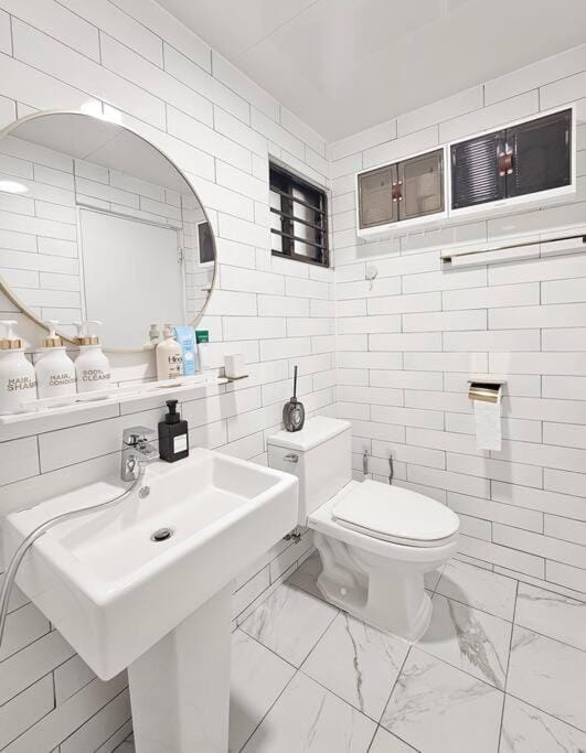 Toilet, Bathroom
