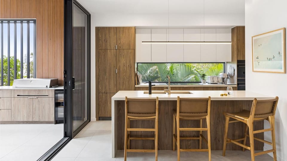 Kitchen or kitchenette, Seating area