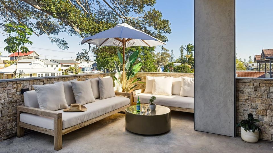 Property building, View (from property/room), Balcony/Terrace, Seating area