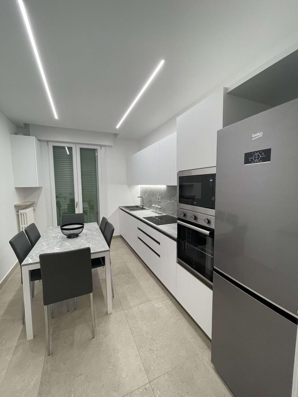 Kitchen or kitchenette, Dining area, dishwasher, oven, stove