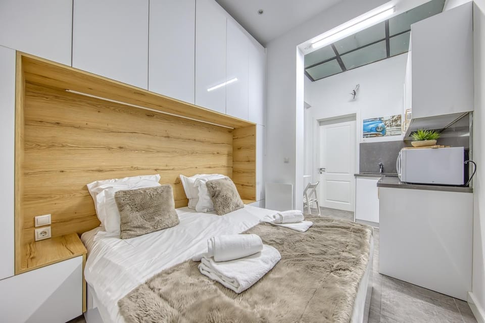 Living room, Bedroom