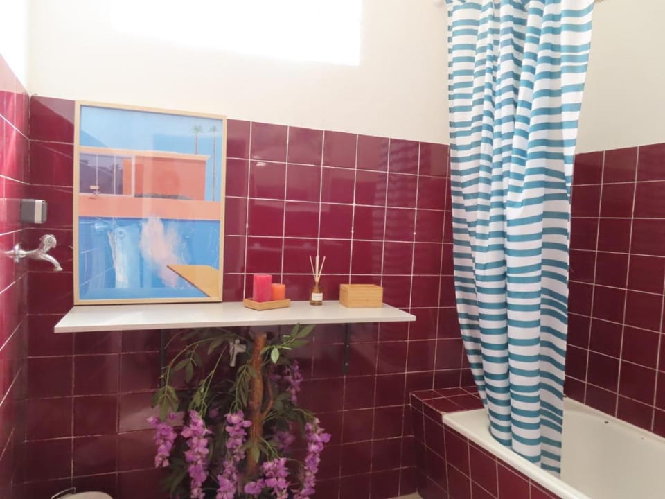 Bathroom, Bath