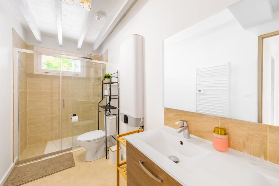 Shower, Bathroom