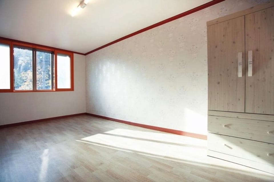 Jeongseon Villa House in South Korea