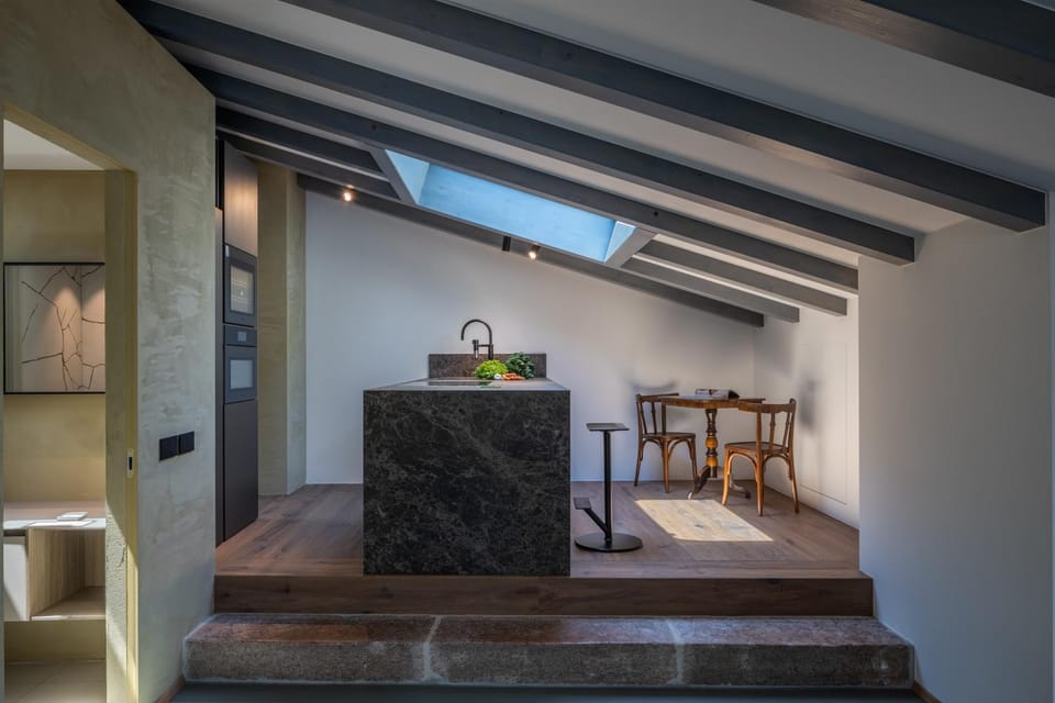 Kitchen or kitchenette, Living room, Dining area