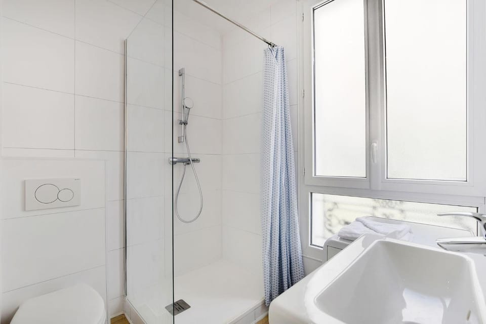 Shower, Toilet, Bathroom