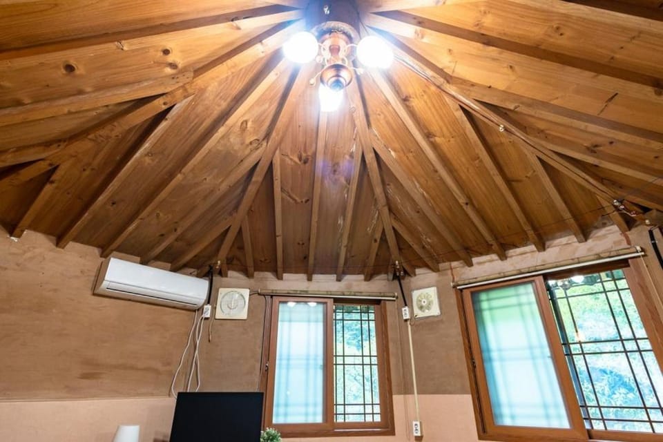 Gwangyang Sukhee's Hwangto Pension Bed and Breakfast in South Korea