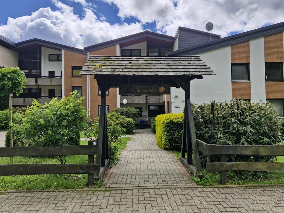 Property building, Garden view, Parking