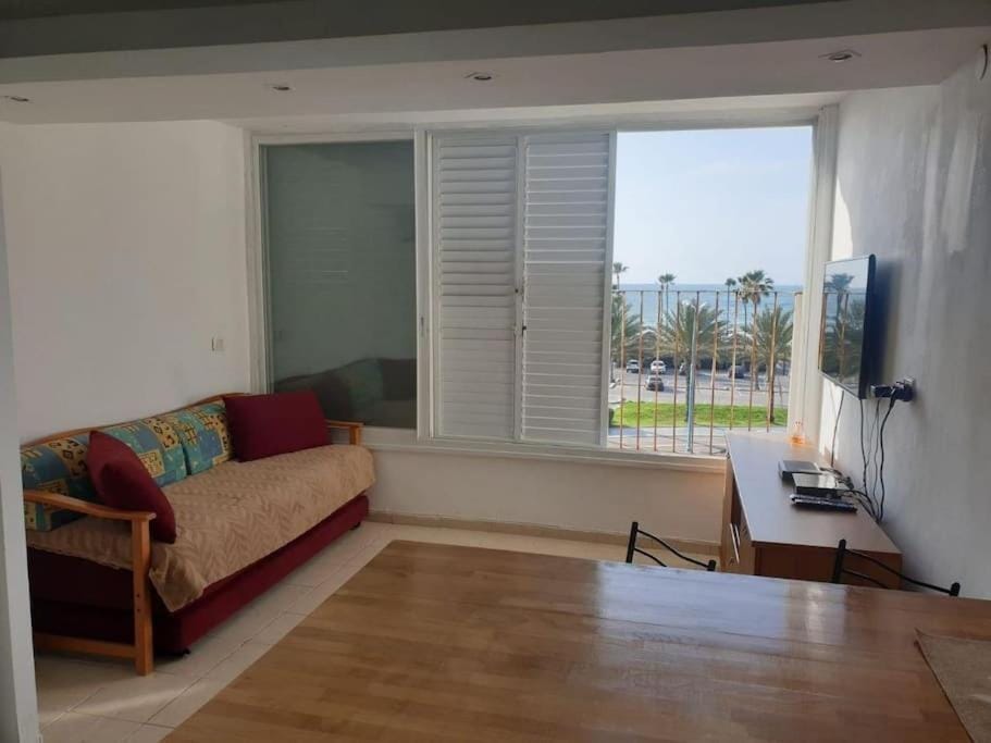 Sea view flat Deganya 60-8 Apartment in Haifa
