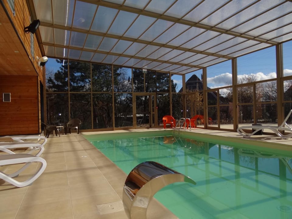 Swimming pool, Swimming pool, sunbed