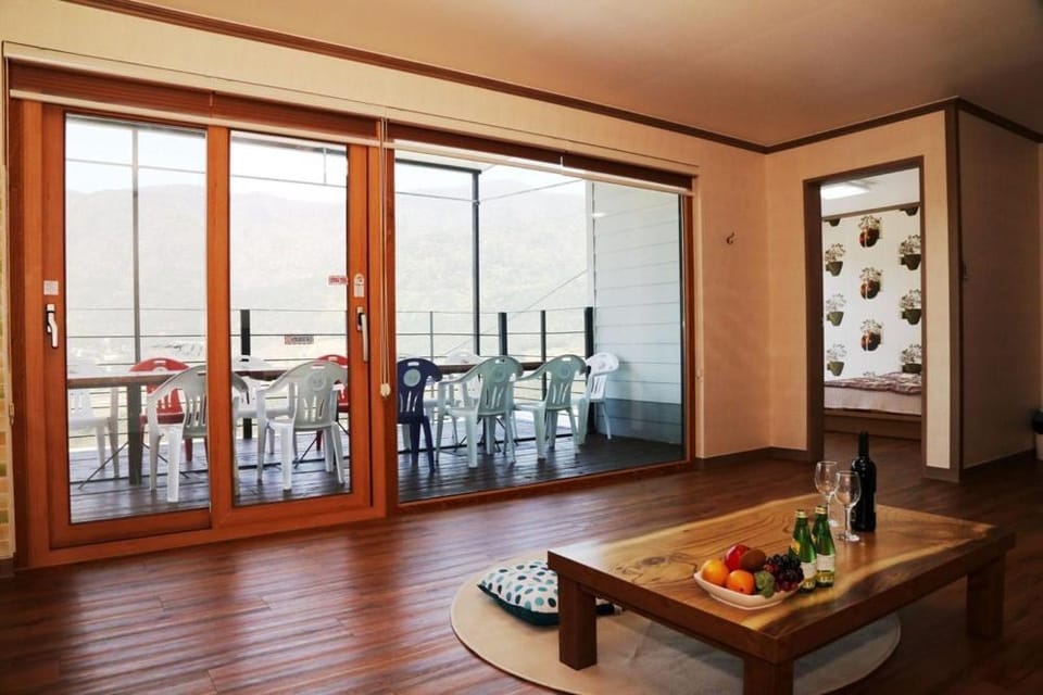 Sancheong Jirisan Noul Pension Bed and Breakfast in South Korea