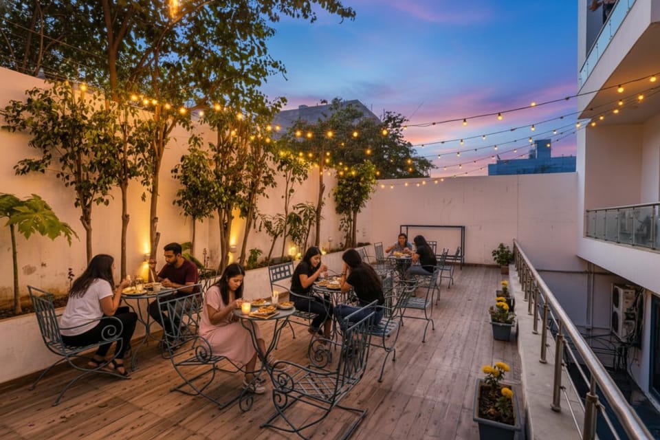 Restaurant/places to eat, View (from property/room), Balcony/Terrace, Dining area