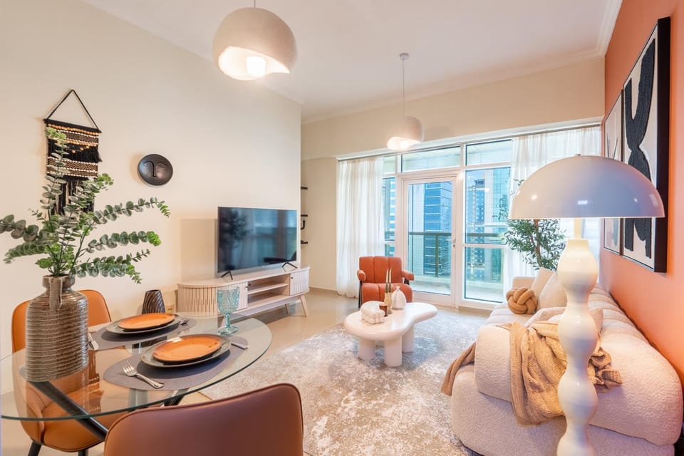 Communal lounge/ TV room, Living room, Seating area, Evening entertainment