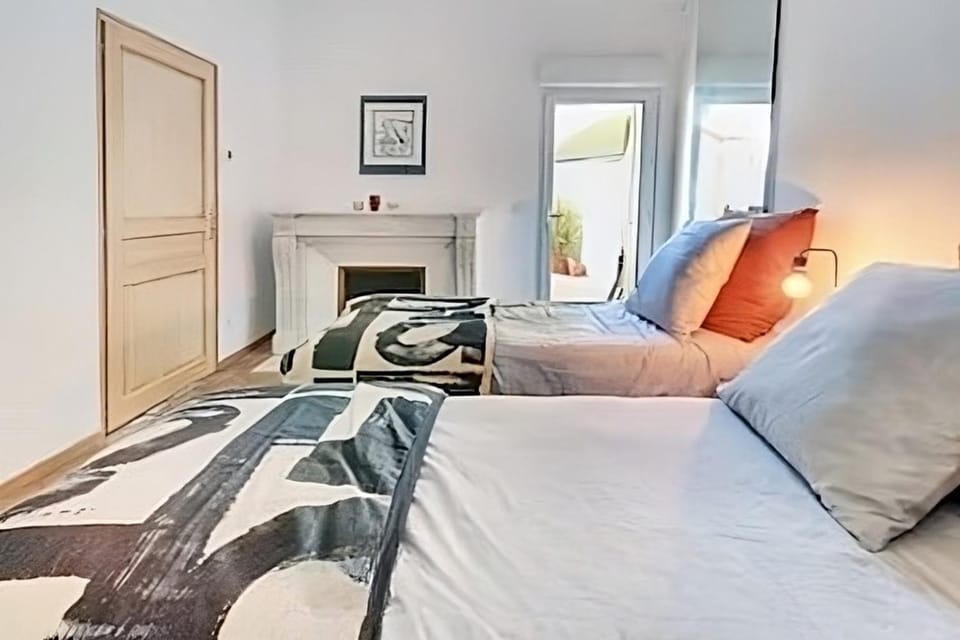 Le cadre royal avec piscine Apartment in Occitanie