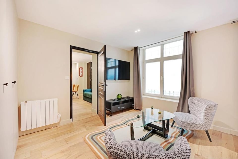 Superbe Appart 4P Central Apartment in Paris
