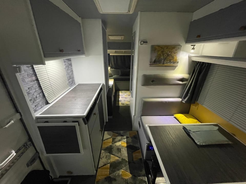 Surfer Mammut Campground/ 
RV Resort in Ipswich