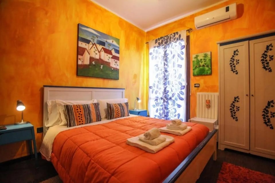 Living room, Bedroom
