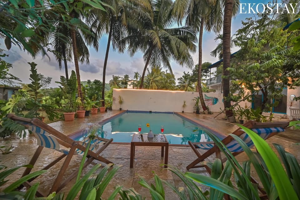 Patio, Day, Garden, Seating area, Garden view, Pool view, Swimming pool, sunbed