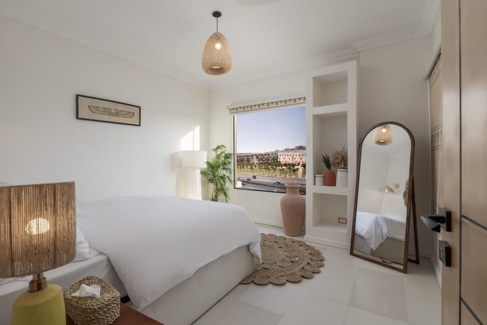 Bed, Bathroom, Photo of the whole room, Bedroom, towels