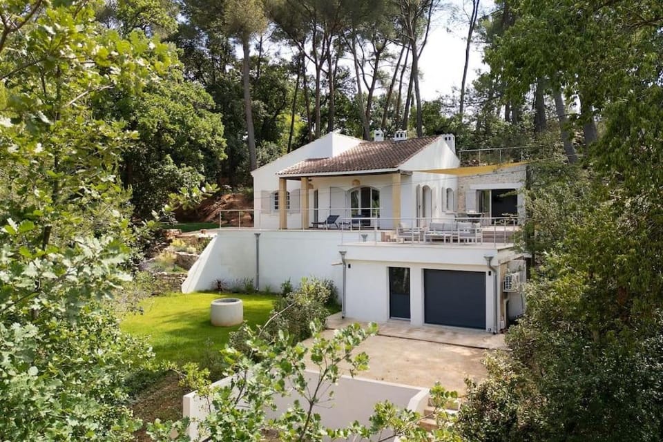 Villa La Pinède Villa in Aix-en-Provence
