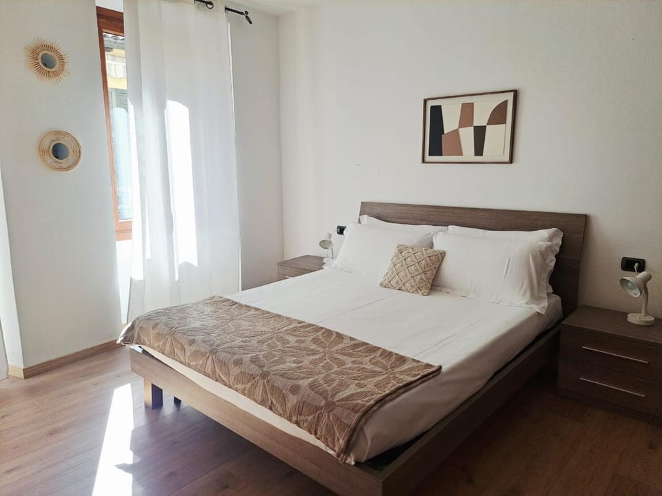Luca's Home by Quokka 360 - Close to Como Downtown Apartment in Como