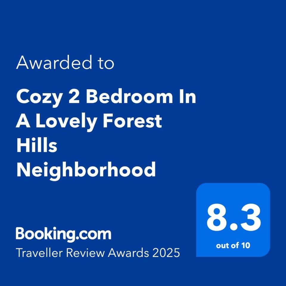 Cozy 2 Bedroom In A Lovely Forest Hills Neighborhood Apartment in Rego Park