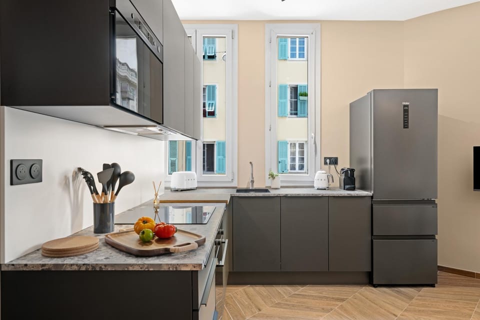 dishwasher, oven, stove
