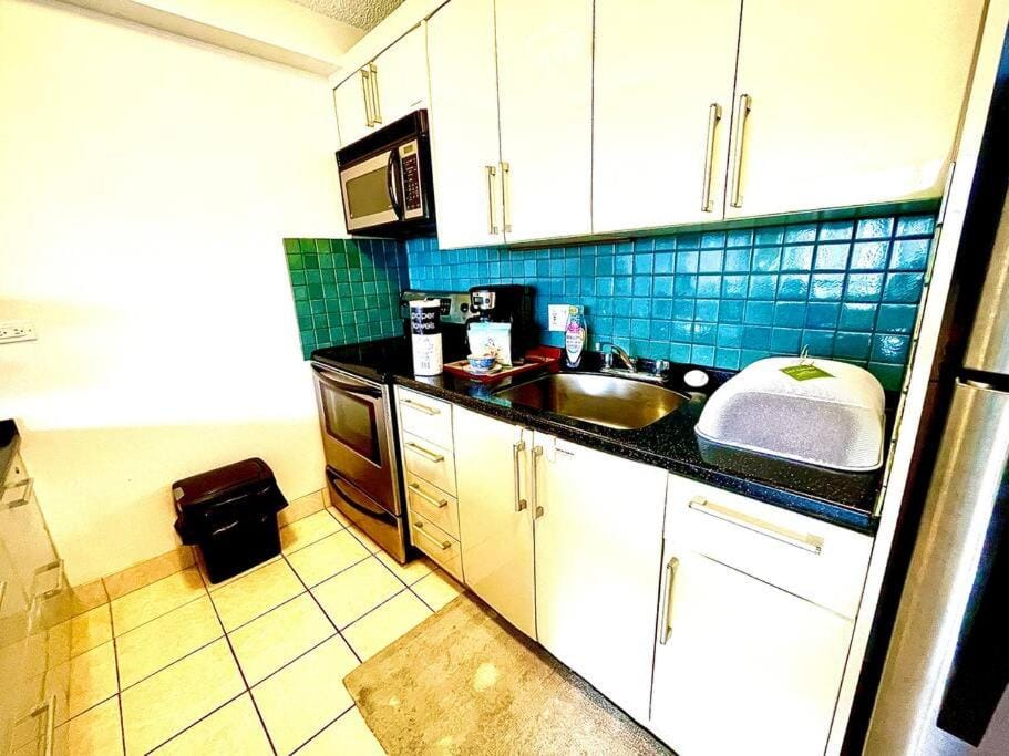 Large 1 bedroom & parking views WSUN1001 Apartment in Honolulu