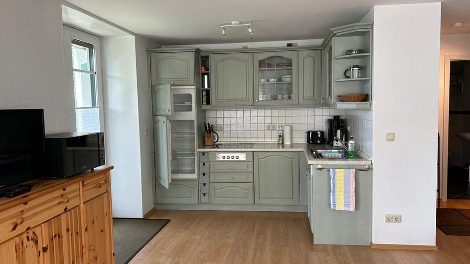 Kitchen or kitchenette, Living room