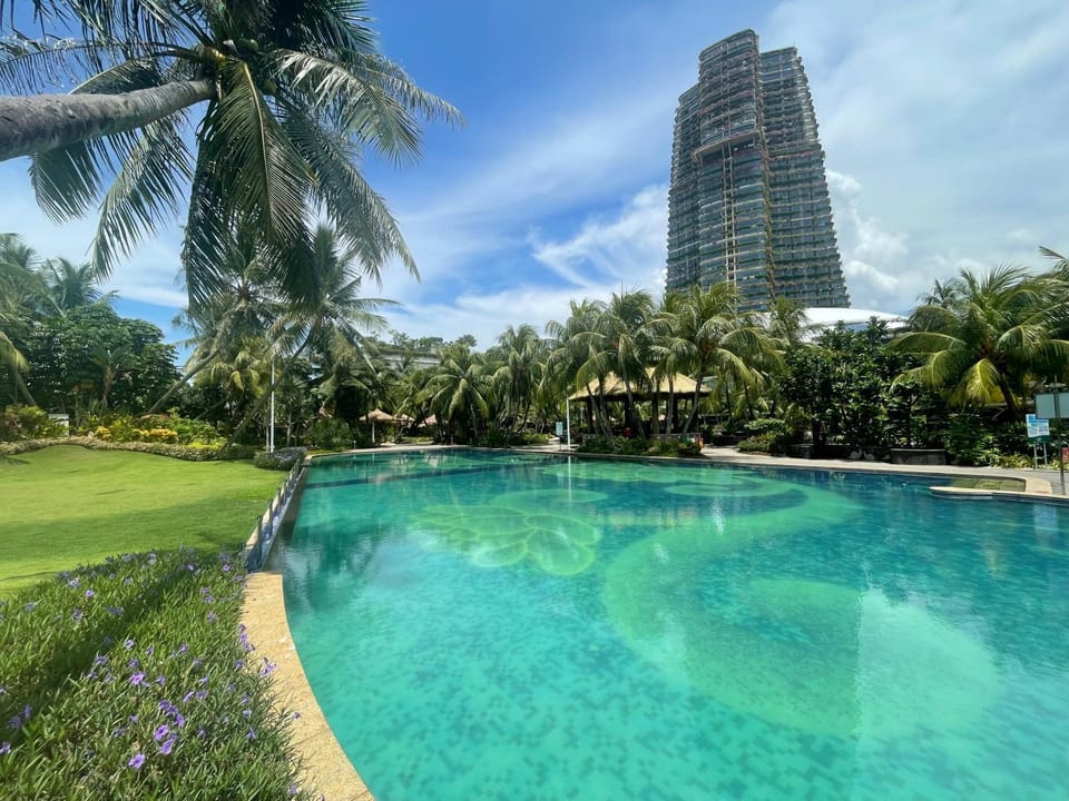 Nearby landmark, Swimming pool