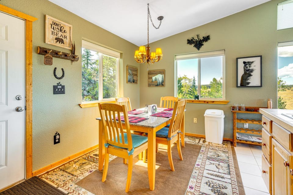Deck & Views: Pet-Friendly Cabin in Jefferson! Cabin in Park County