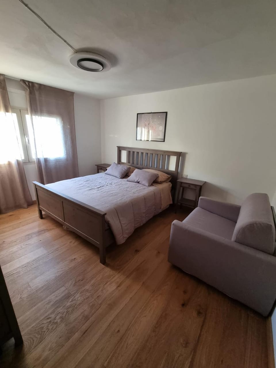 Bed, Photo of the whole room