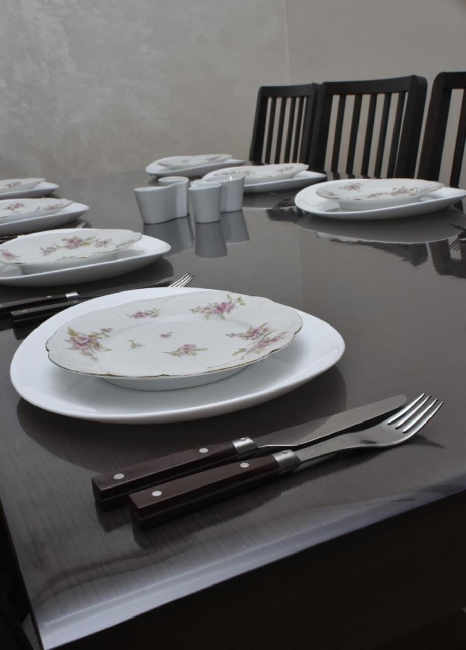 Food and drinks, Dining area, Food