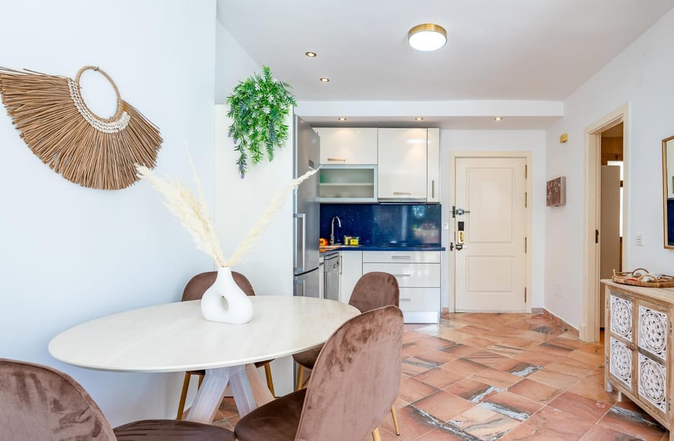 OleHolidays 217 Romana Playa junto al mar Apartment in Marbella