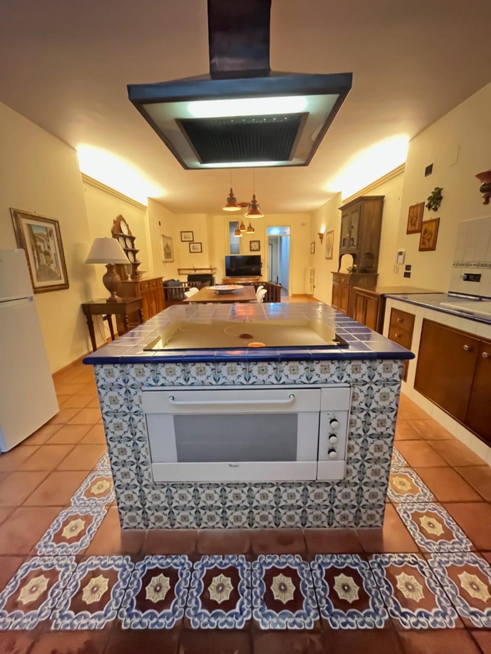 Kitchen or kitchenette, Lounge or bar, kitchen