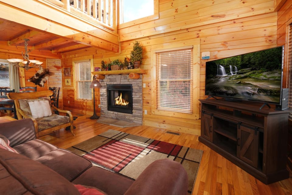 A Cozy Retreat Unwind, Relax, Repeat Chalet in Pigeon Forge