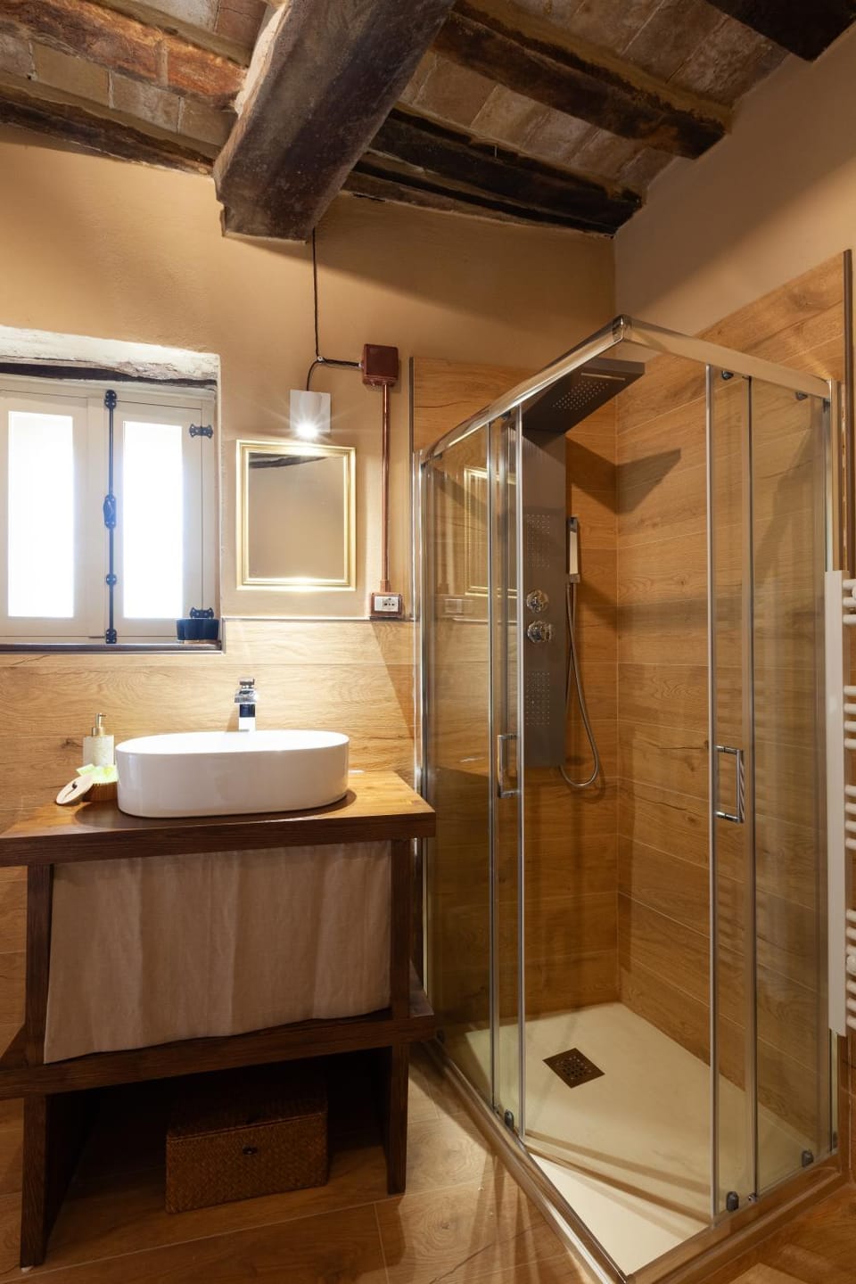 Shower, Bathroom, towels