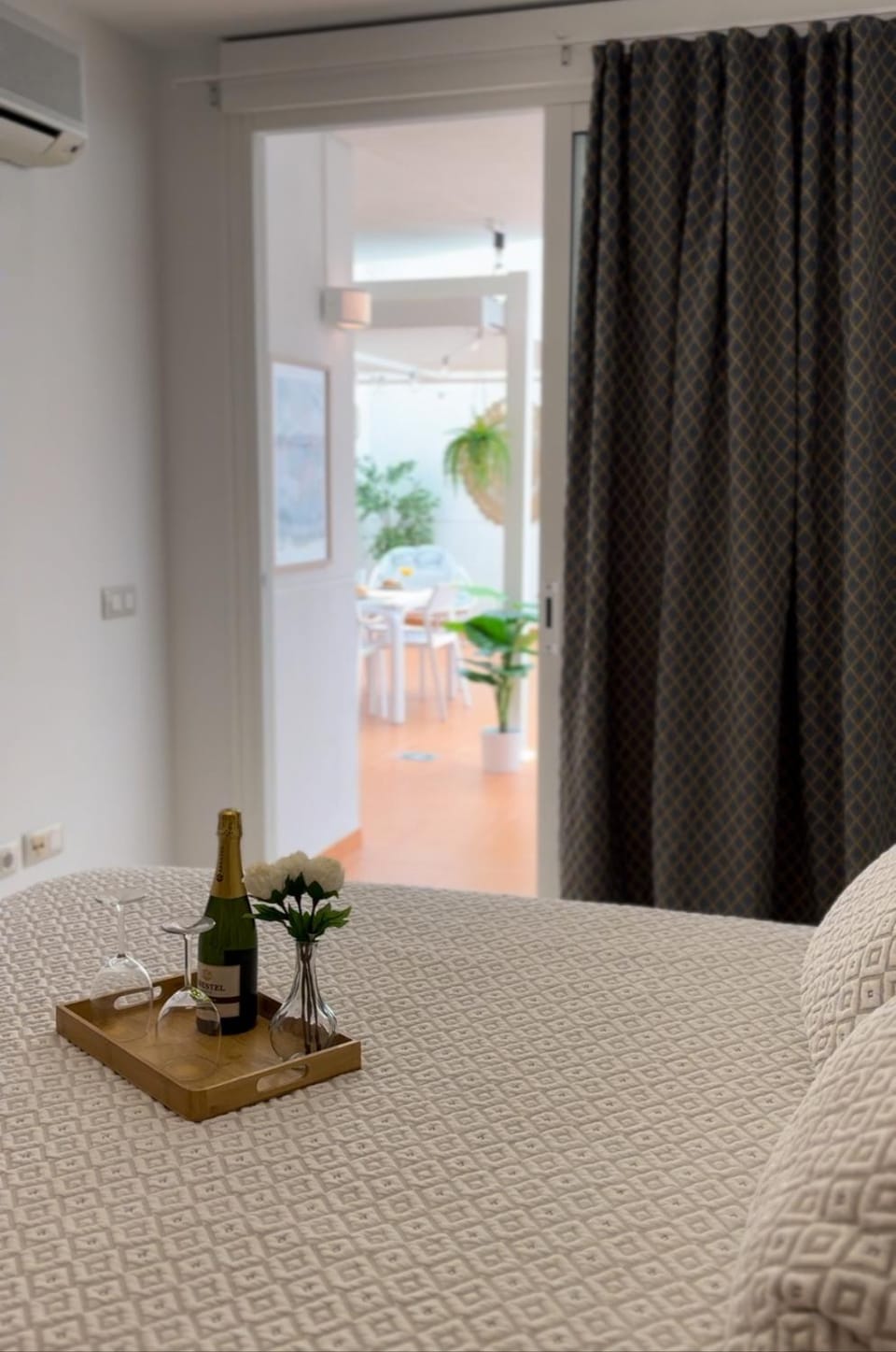 View (from property/room), Balcony/Terrace, Bedroom