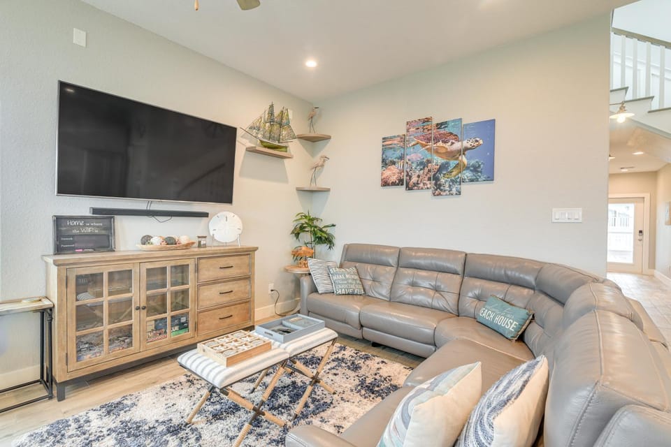 Walk to Sea Isle Beach! Canal-Front Gem w/ Pool House in Galveston Island