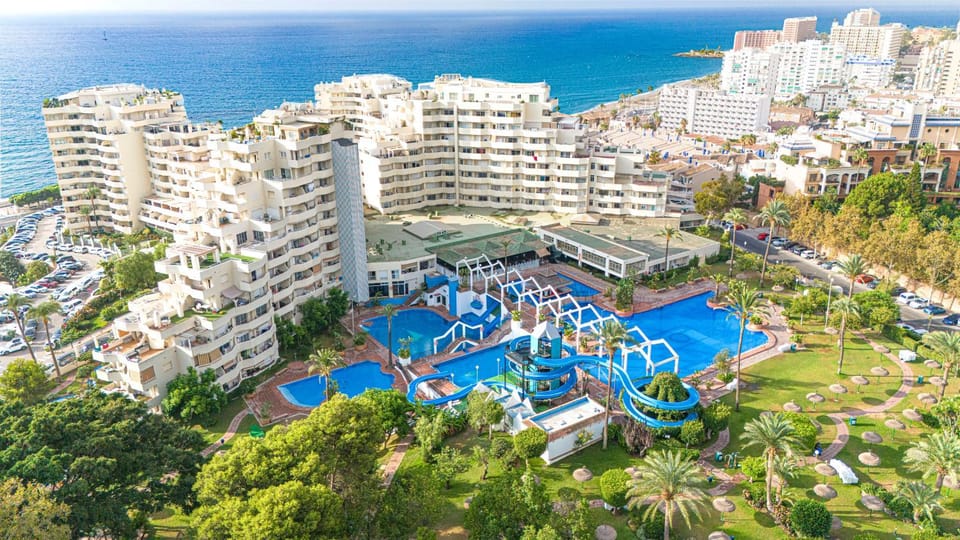 Nearby landmark, Bird's eye view, Beach, Aqua park, Sea view, Swimming pool