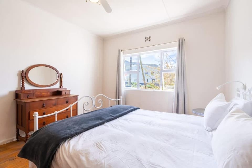 Coastal Elegant 4 Bedroom Home House in Western Cape