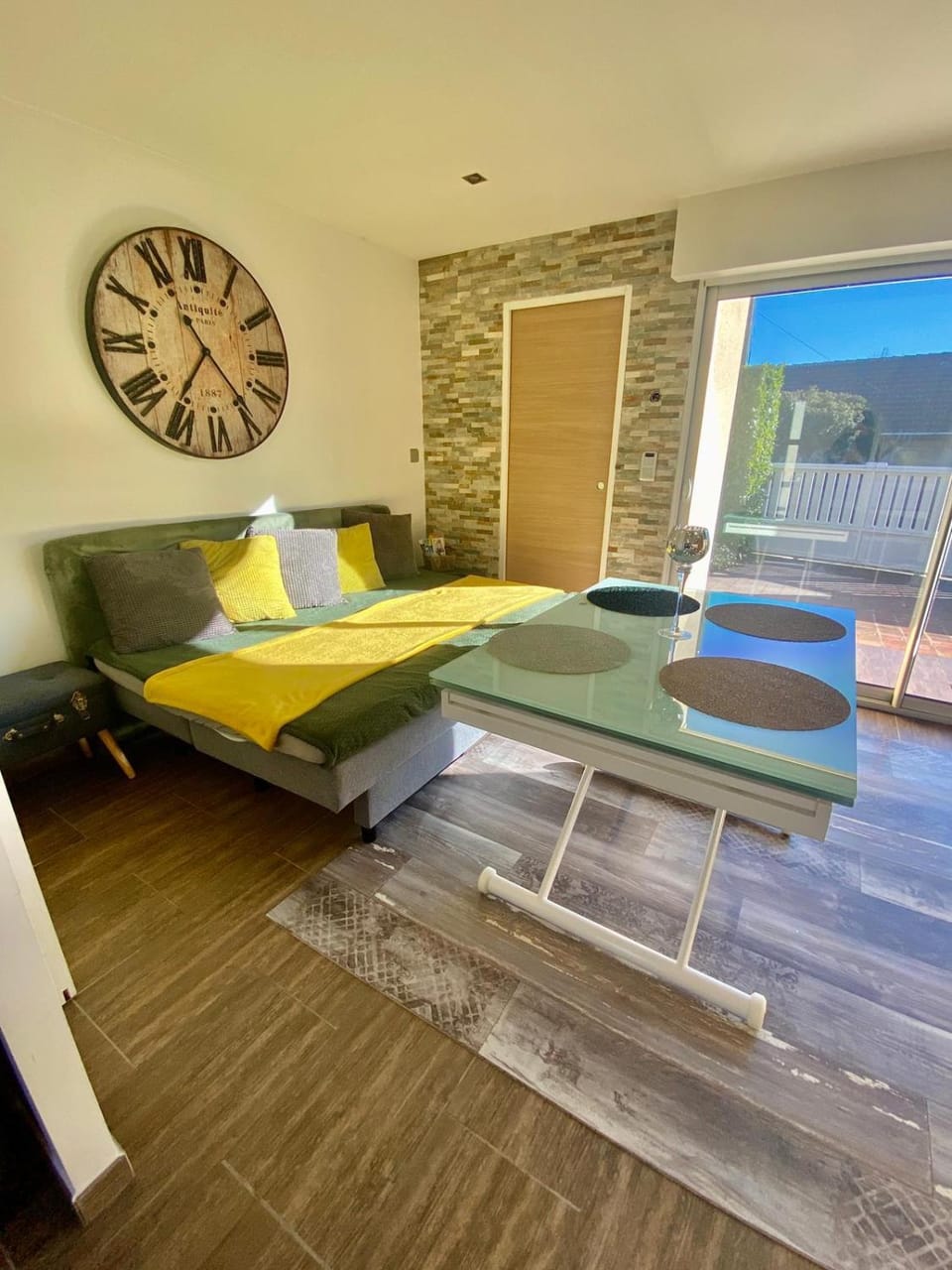 Living room, Bedroom