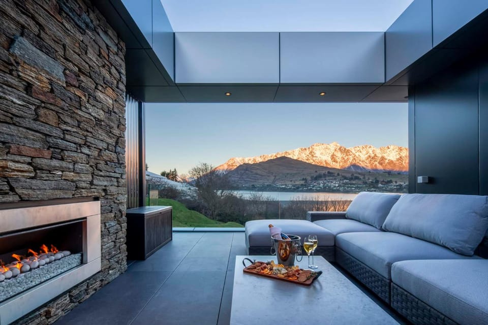 Food and drinks, Mountain view, fireplace