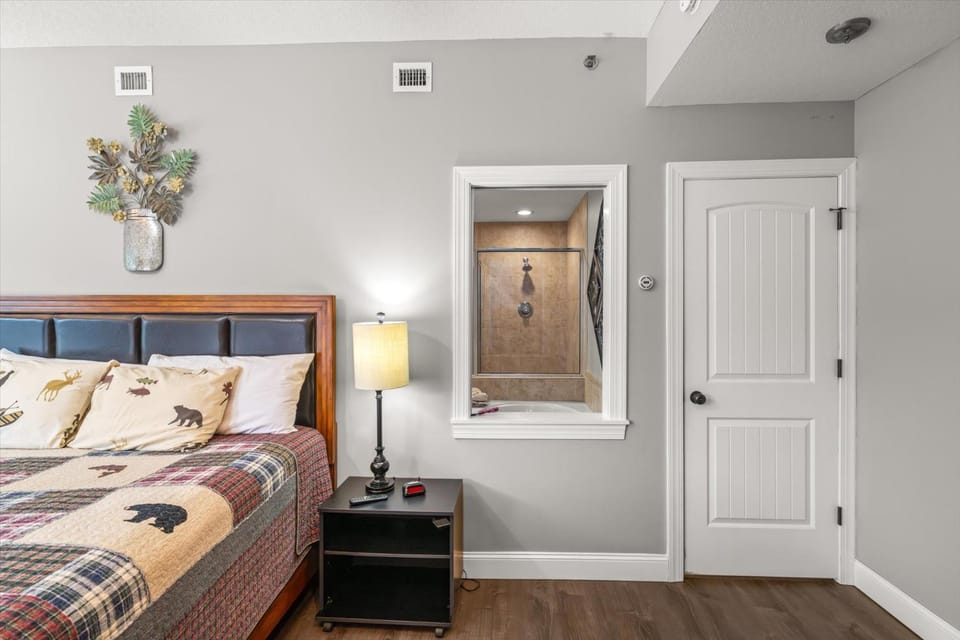 Midtown Bears Den By Colonial Properties House in Gatlinburg