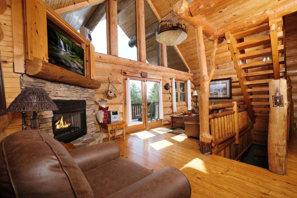Big Timber Big Logs, Bigger Memories Chalet in Pigeon Forge