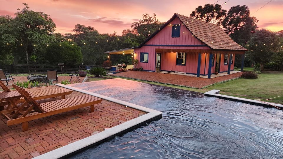 Patio, Garden view, Pool view, Swimming pool, sunbed