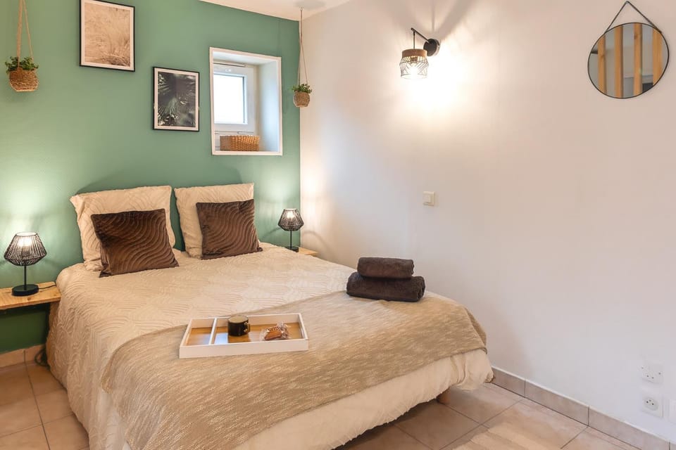 Le Nid Eucalyptus Apartment in Nouvelle-Aquitaine