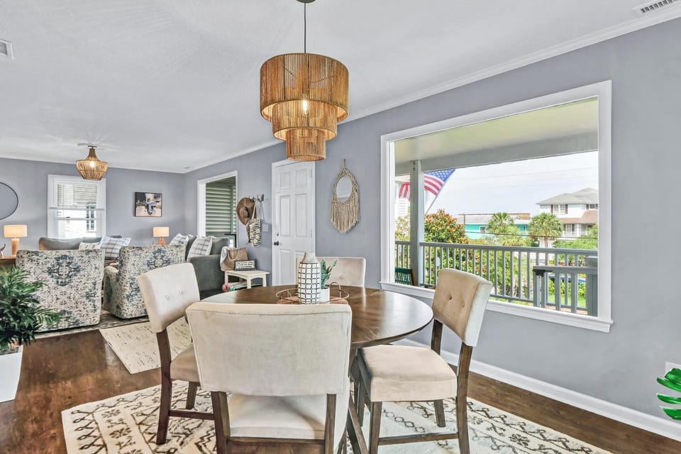 Gray Whale by Sea Scape Properties House in Wrightsville Beach
