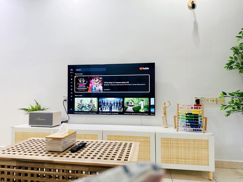 TV and multimedia, Living room